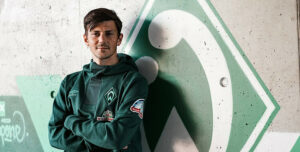 Dawid Kownacki da han blev præsenteret i Werder Bremen