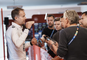 Kasper Hjulmand møder den danske presse i Freudenstadt efter 1-1-kampen mod ENgland ved Em 2024.