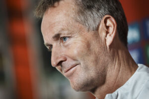 Kasper Hjulmand møder den danske presse på fjerdedagen i den danske EM-lejr i tyske Freudenstadt.