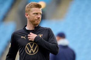 Anders Christiansen varmer op for Malmö FF