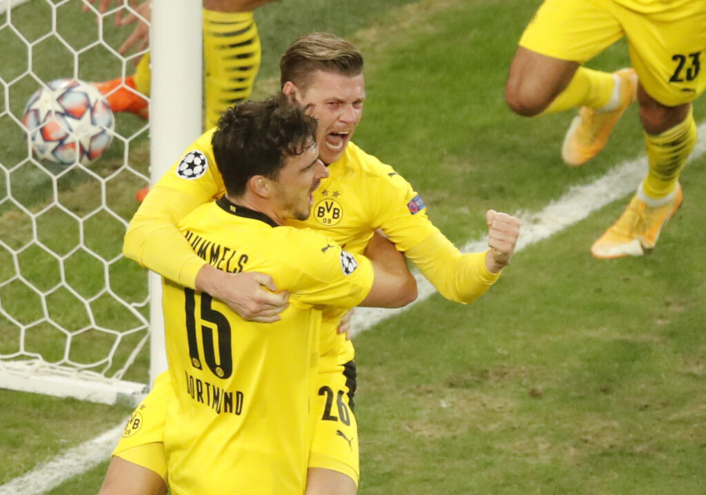 Lukasz Piszczek og Mats Hummels fejrer scoring i Champions League-kampen mellem Zenit St. Petersborg og Borussia Dortmund.