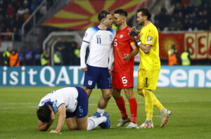 Harry Maguire og Jack Grealish i kamp for England.