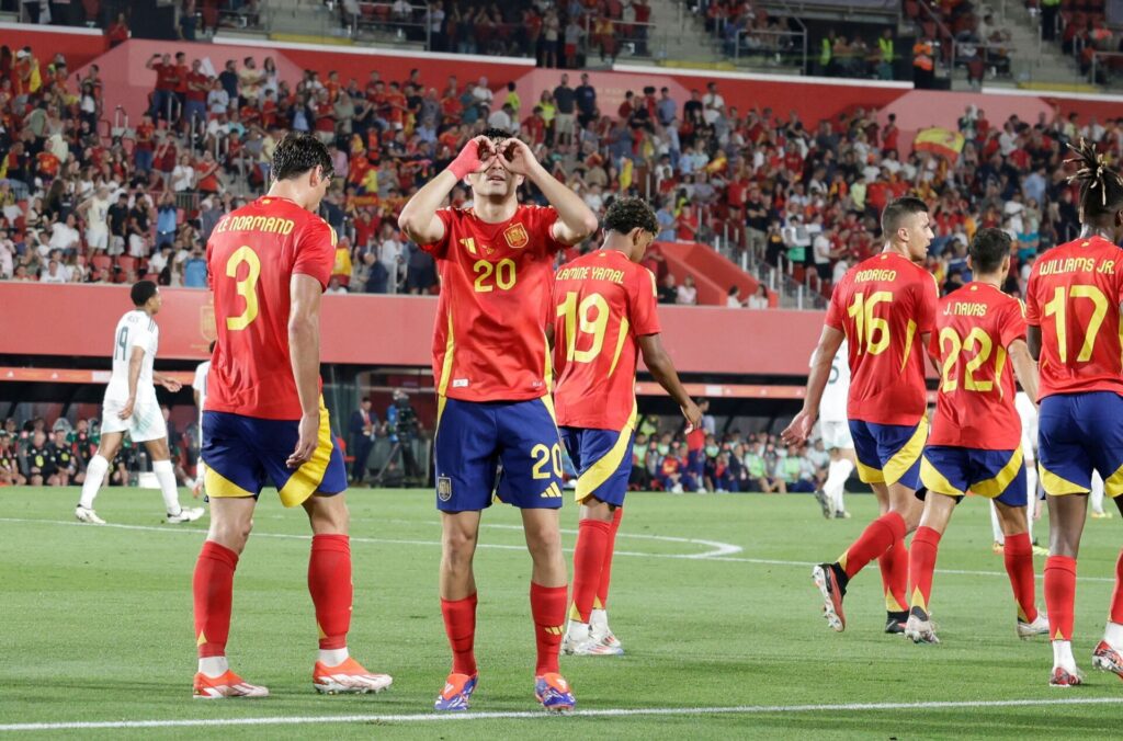 Spanien vinder en af forberedelseskampene til EM