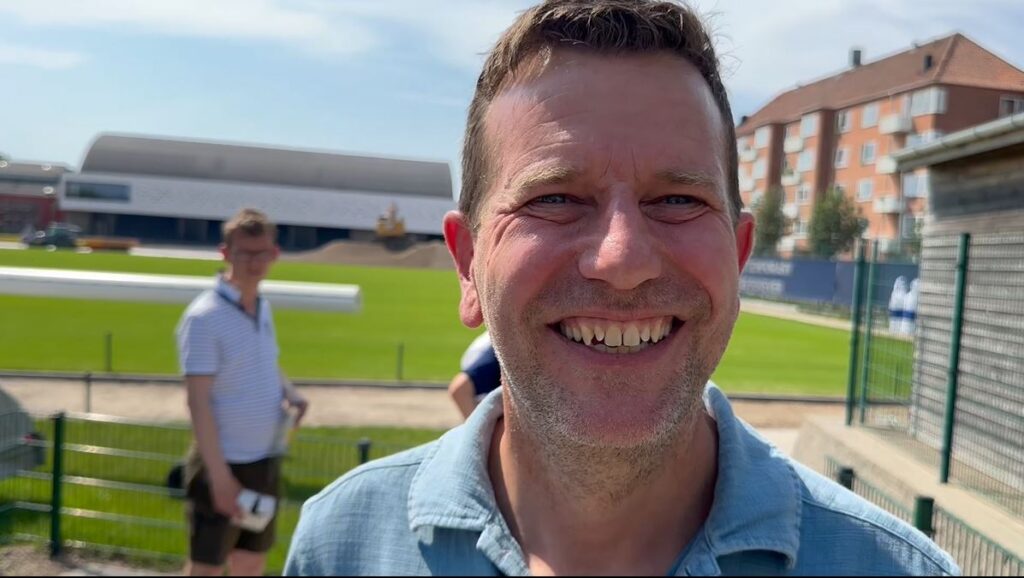 F.C. Københavns nye sportsdirektør, Sune-Smith-Nielsen, ved 10'eren efter FCK's træningskamp mod Silkeborg IF.