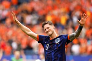 Wout Weghorst efter sin scoring imiod Polen ved EM-slutrunden i Tyskland.