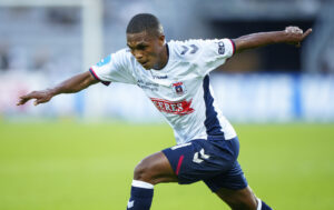 AGFs Gift Links under superligakampen mellem AGF og Lyngby i Aarhus mandag den 15. august 2022