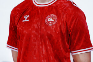 Den danske landsholdstrøje.