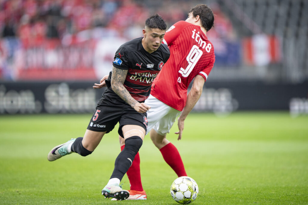 Emiliano Martínez i aktion for FC Midtjylland.