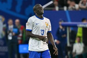 Frankrigs N'golo Kante under EM-kvartfinalen mod Portugal.