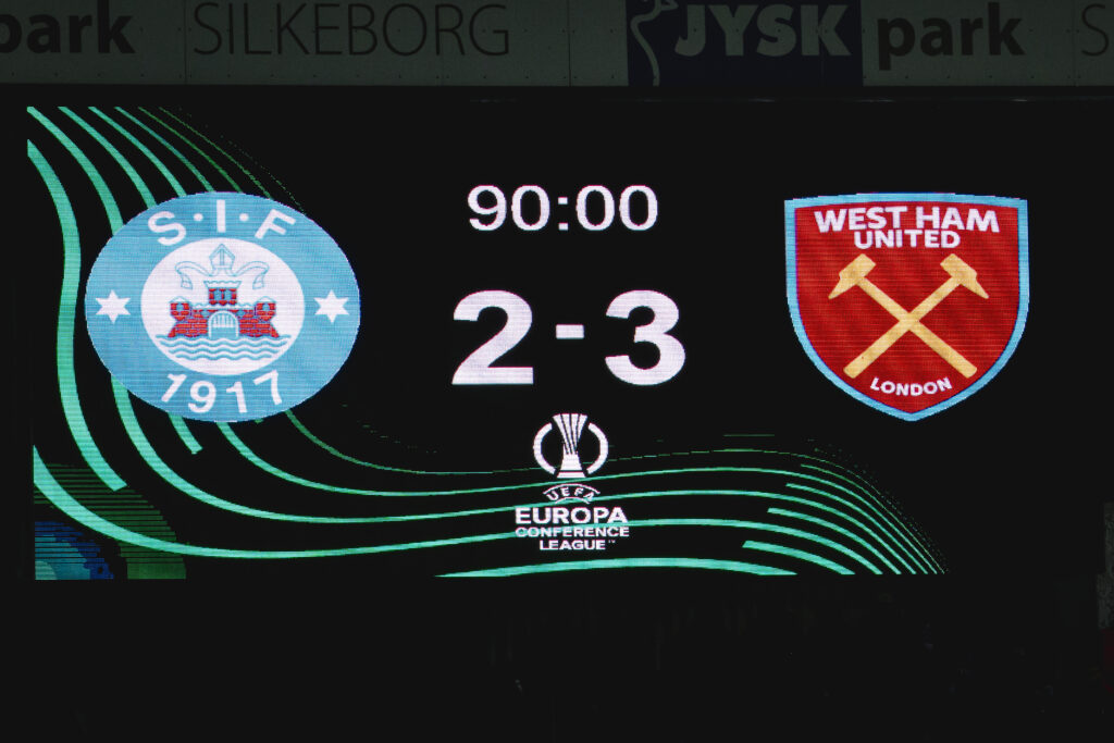 Måltavle der viser resultatet 2-3 til West Ham over Silkeborg IF. Følg alle kampe live på campo.dk