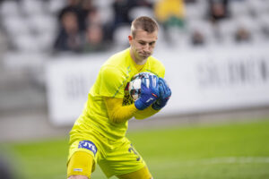 Patrik Gunnarsson i aktion i kampen mellem Viborg FF og Silkeborg IF.