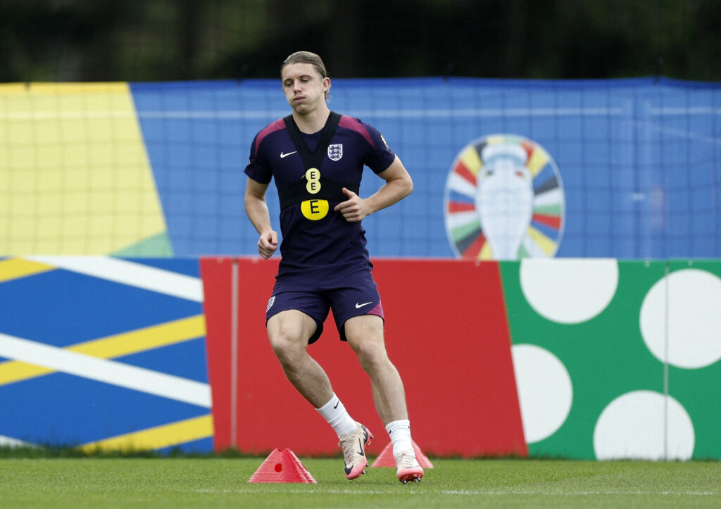 Conor Gallagher under en træning med det engelske landshold ved EM 2024.