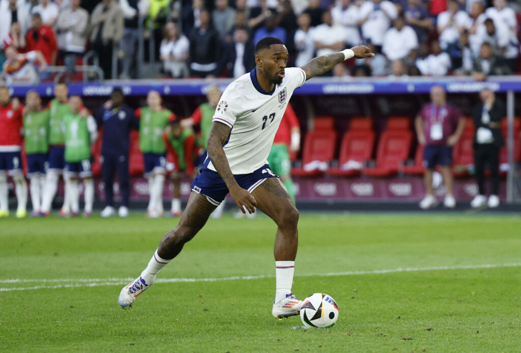 Ivan Toney sparker straffespark for England ved EM mod Schweiz uden at kigge på bolden