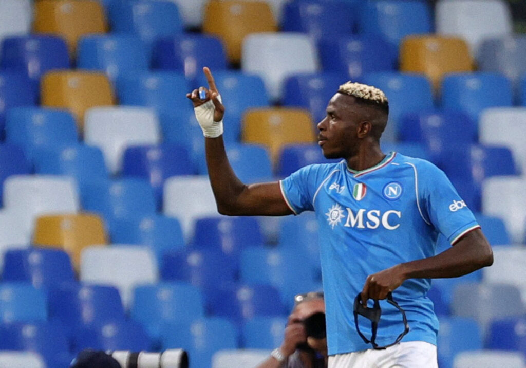 Osimhen smider masken efter scoring for Napoli