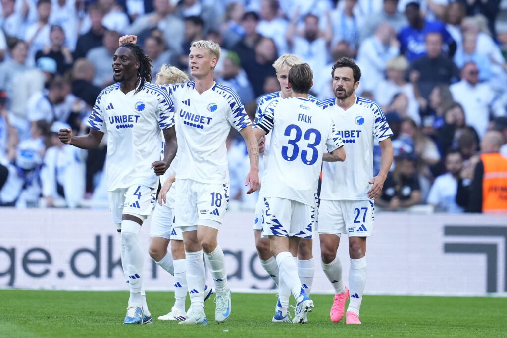 F.C. Københavns spillere jubler efter Thomas Delaneys scoring mod AGF.