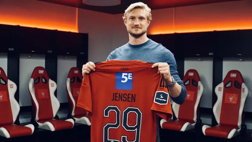 Richard Jensen præsenteret i Vejle Boldklub.