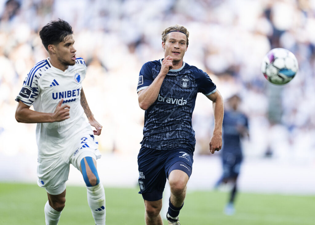 AGFs Mads Emil Madsen under superligakampen mellem FC København og AGF i Parken søndag den 28. juli 2024.