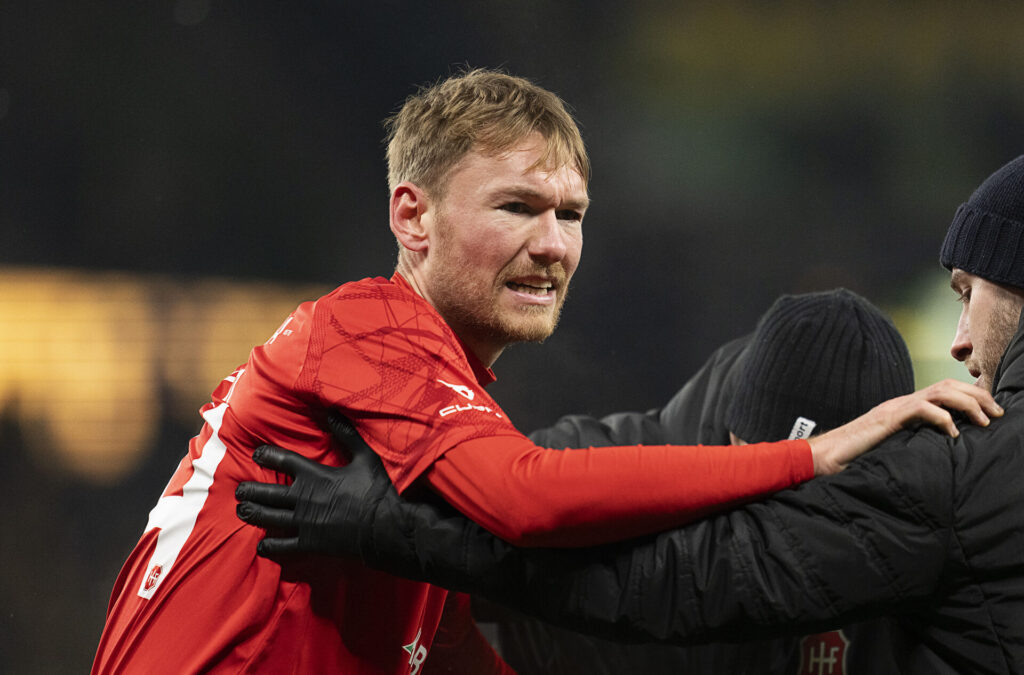 Hvidovres Christian Jakobsen i aktion under superligakampen mellem Brøndby IF og Hvidovre IF på Brøndby Stadion i Brøndby søndag den 3. december 2023