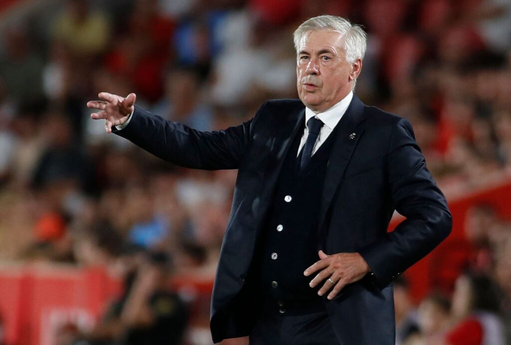 Carlo Ancelotti under Real Madrids kamp mod Mallorca.