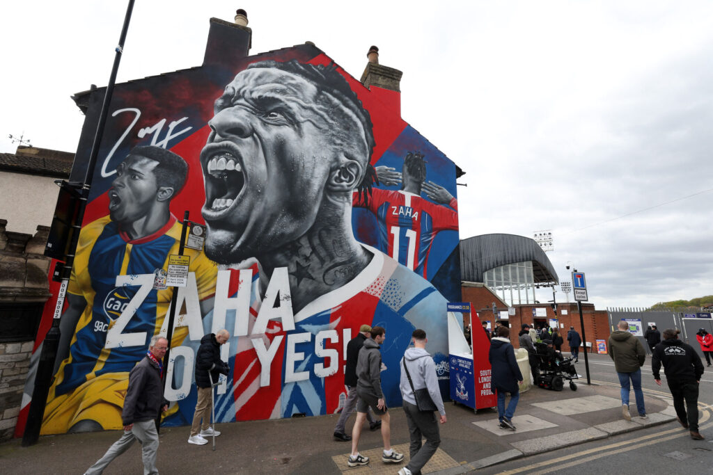 Wilfried Zahas vægmaleri udenfor Selhurst Park.