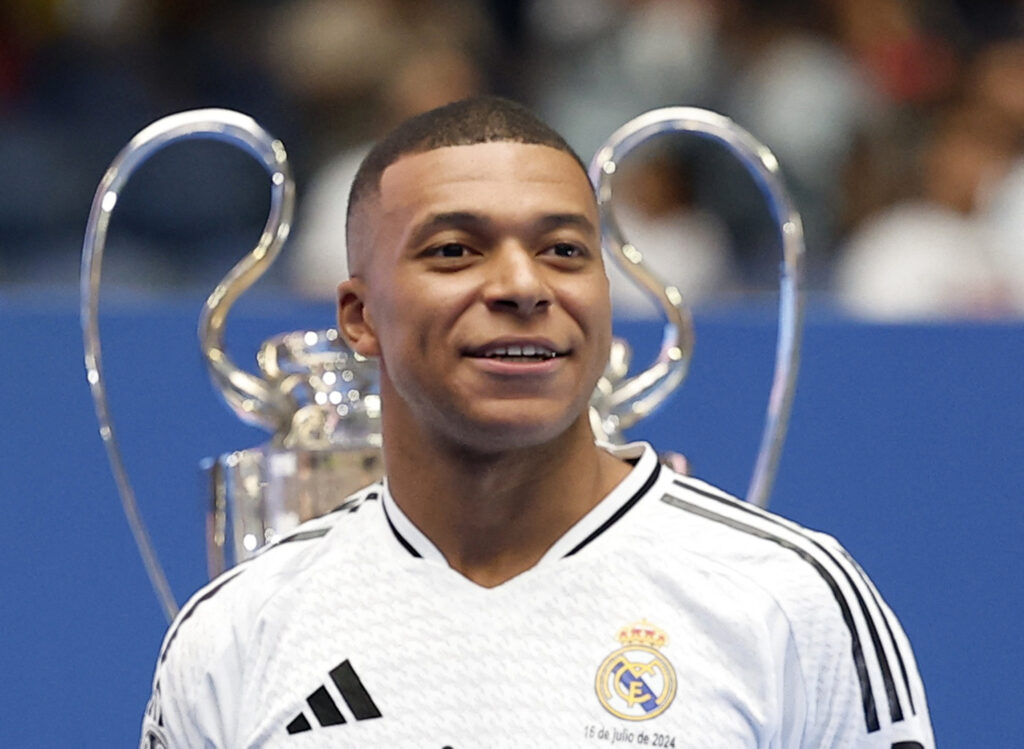 Kylian Mbappé præsenteres Real Madrid.