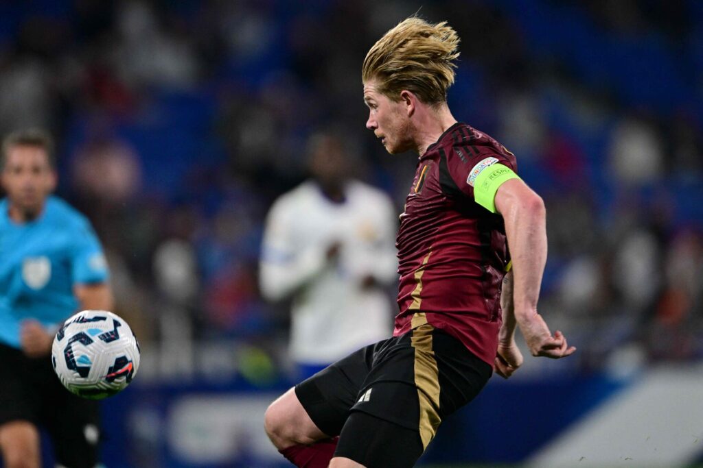 Kevin De Bruyne i aktion for Belgien mod Frankrig i Nations League.