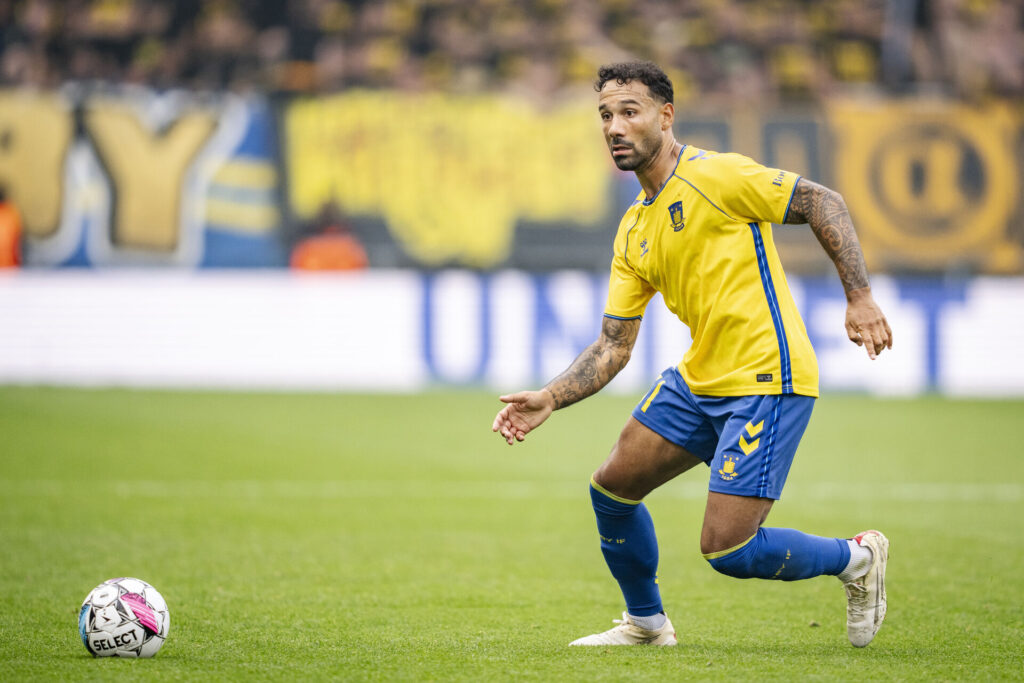 Sean Kaliber under Brøndby IF's kamp i Parken mod F.C. København.