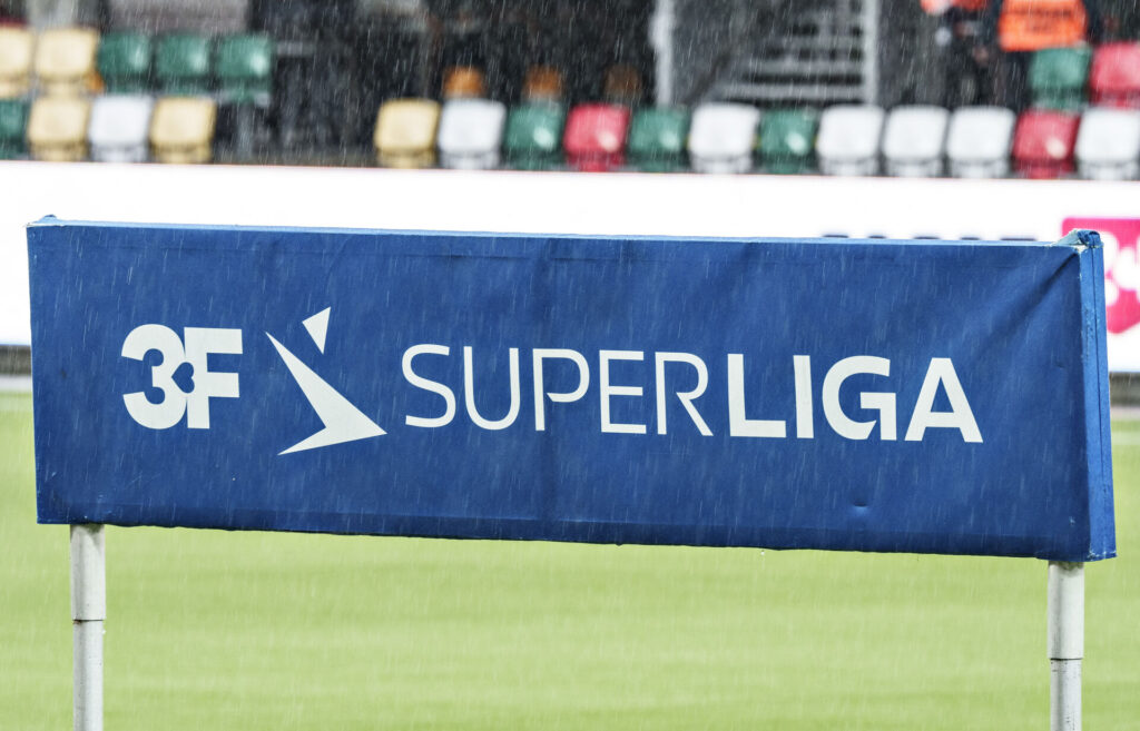 Superliga logo