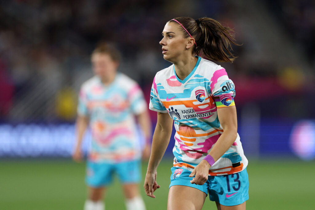 Alex Morgan i aktion for San Diego Wave.