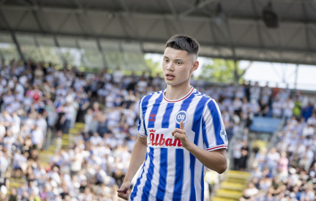 OB's Tobias Slotsager i kampen mod Randers FC.