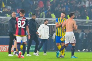 Shakhtar Donetsk og Bologna takker af efter kamp.