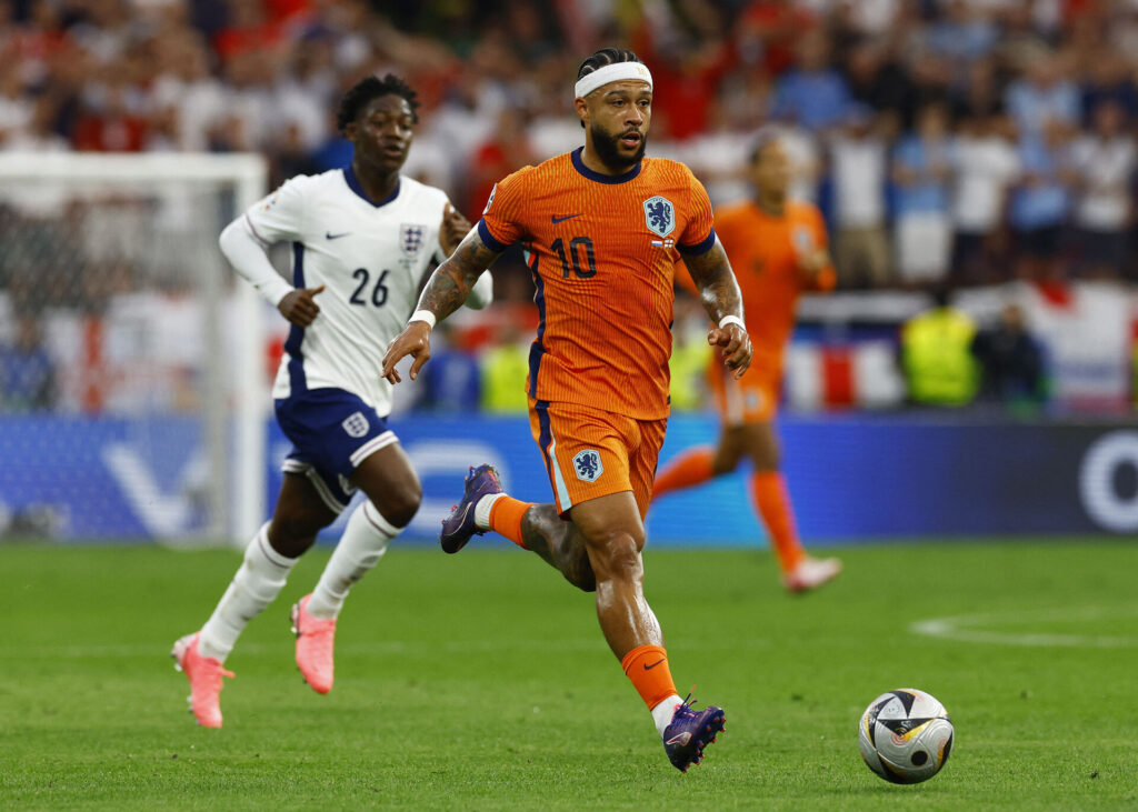 Memphis Depay i aktion for det hollandske landshold ved EM-slutrunden i Tyskland.