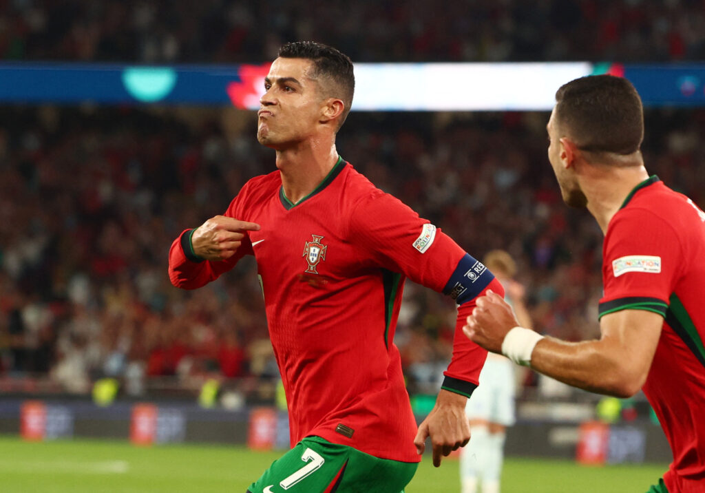 Cristiano Ronaldo fejrer en scoring for det portugisiske landshold.