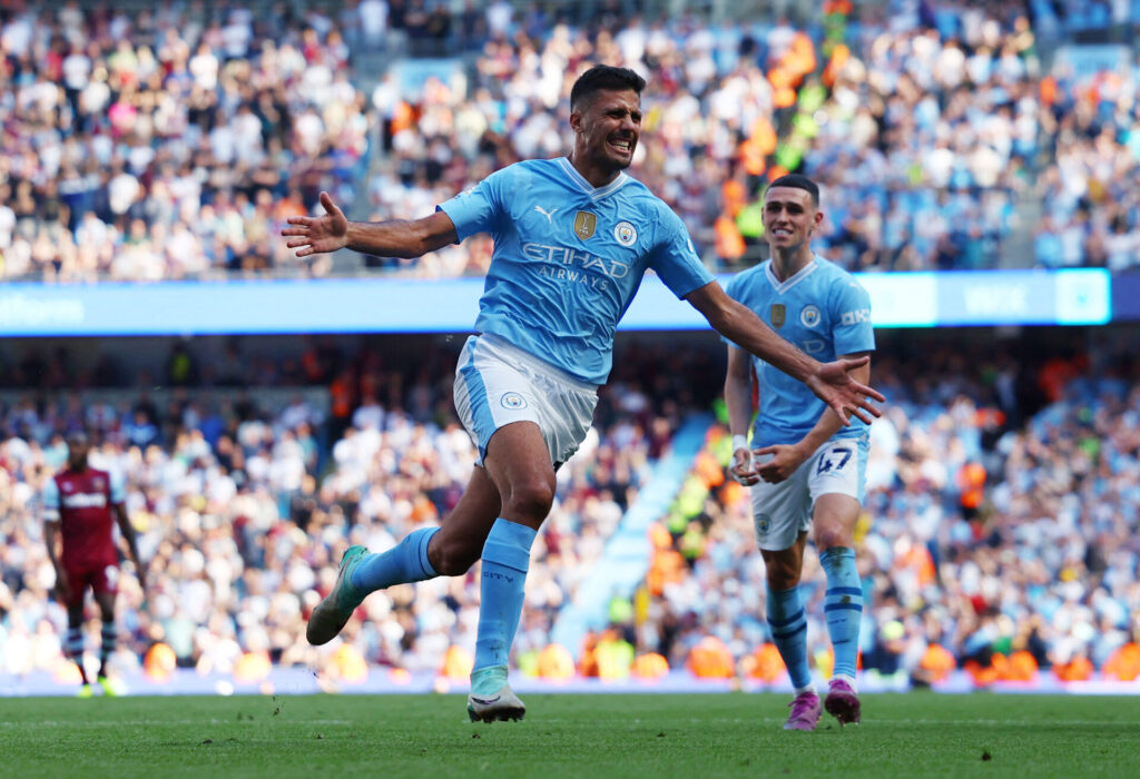 Rodri jubler, efter han har scoret for Manchester City. 