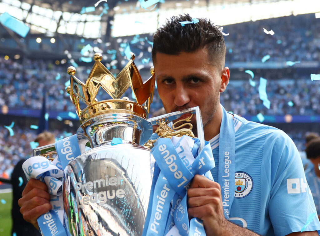 Manchester Citys Rodri fejrer mesterskabet 