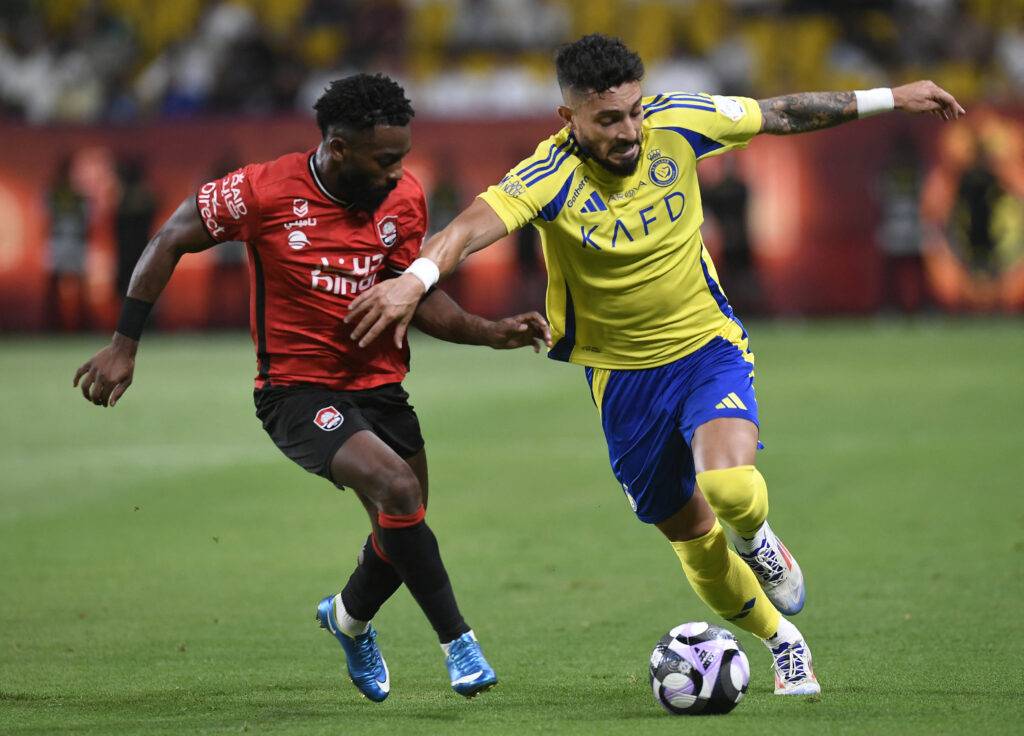 Alex Telles i aktion for Al-Nassr