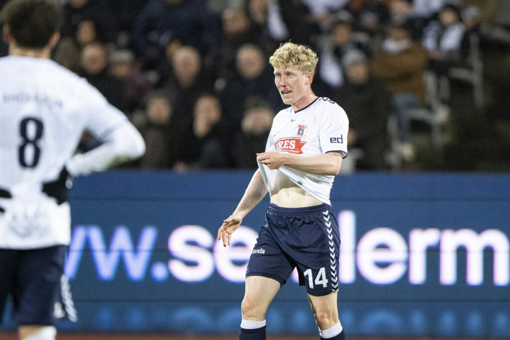 Tobias Mølgaard i kamp for AGF.