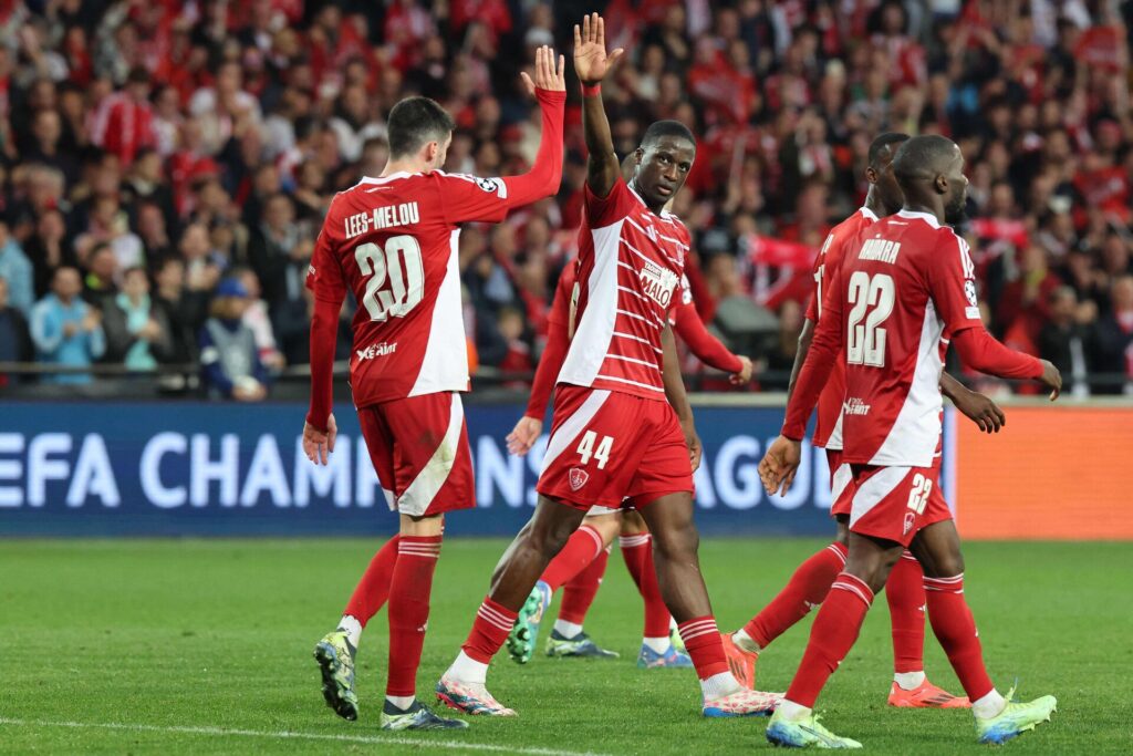 Lees Melou og Brest fejrer en scoring i Champions LEague mod Leverkusen