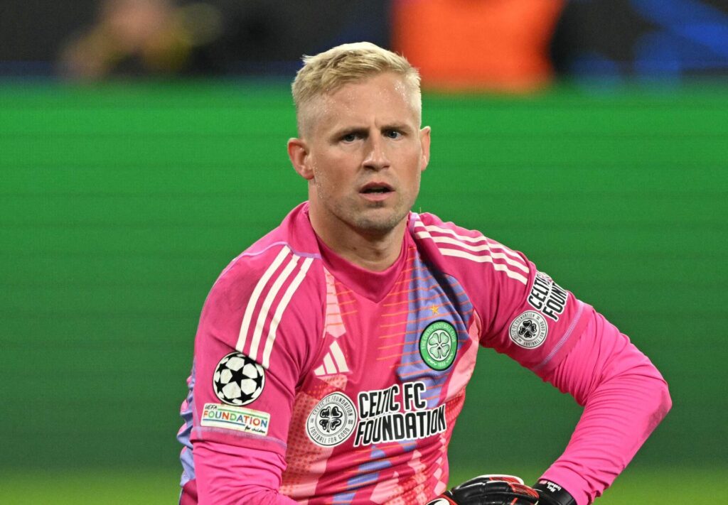 Schmeichel i kamp for Celtic