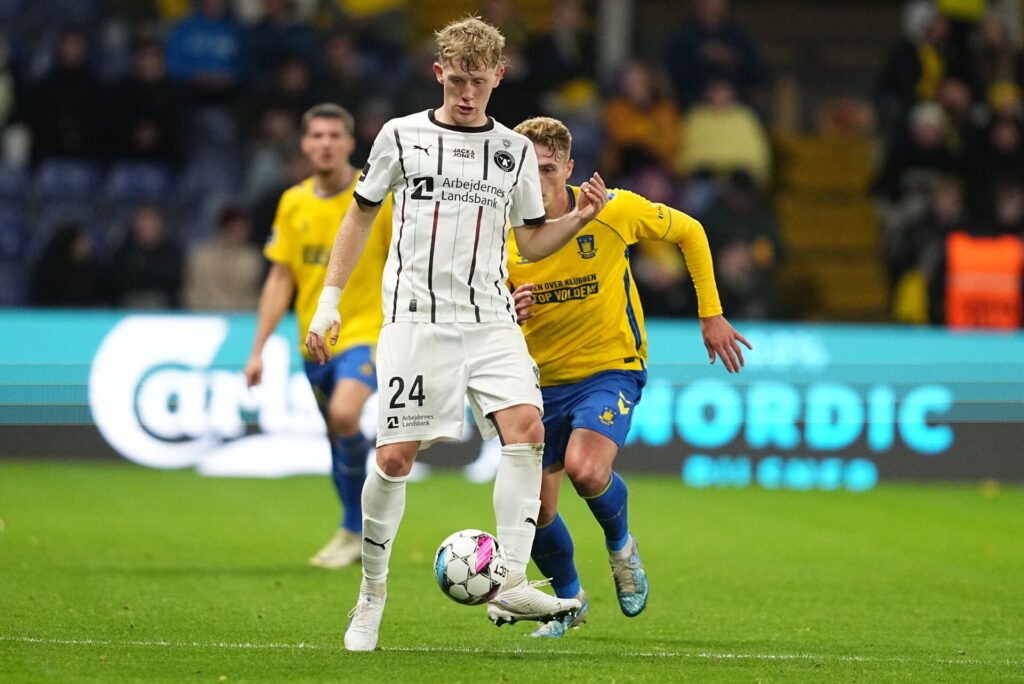 Oliver Sørensen i kamp for FC Midtjylland mod Brøndby IF.