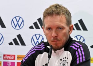 Julian Nagelsmann på et pressemøde for det tyske landshold.