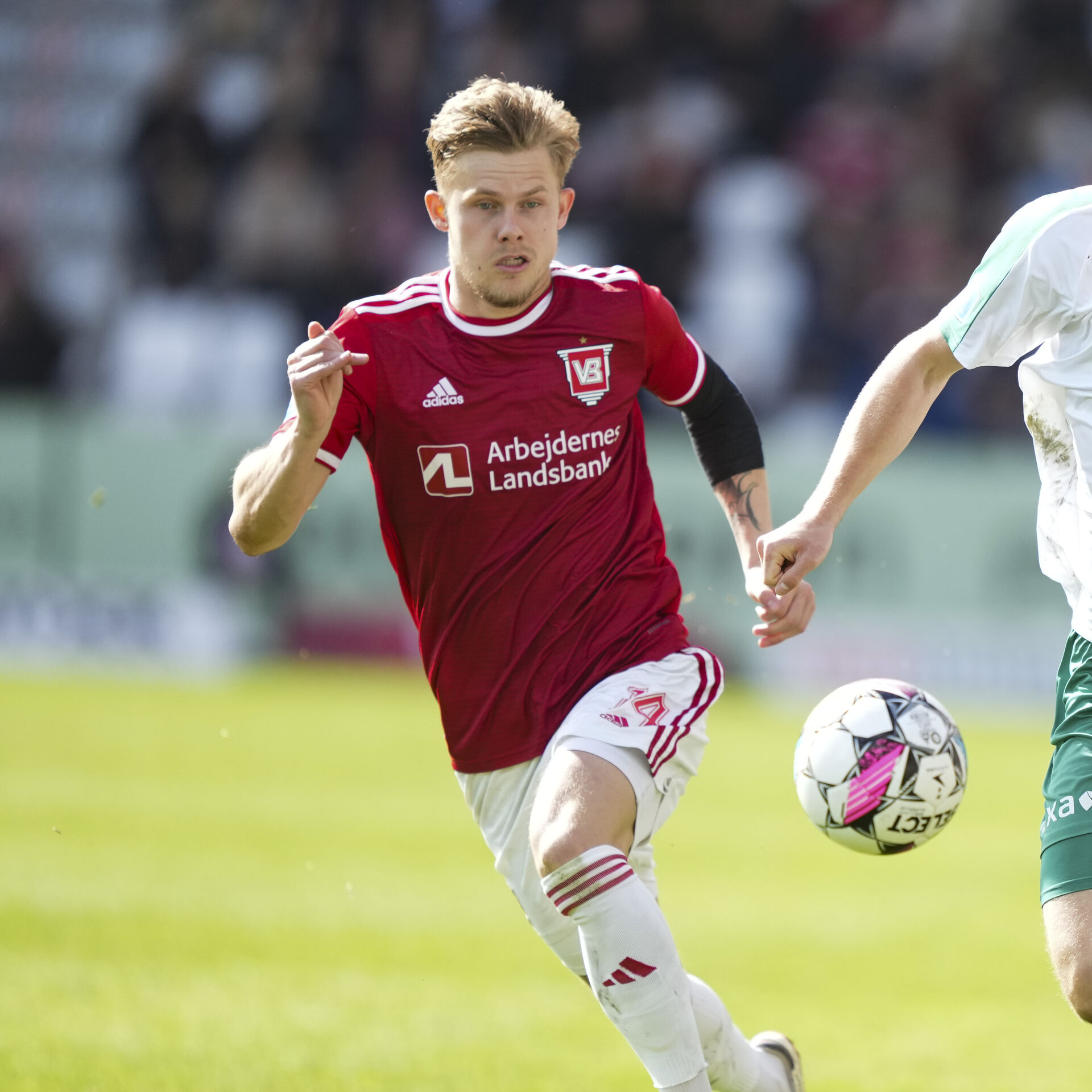 Thomas Gundelund i kamp for Vejle Boldklub