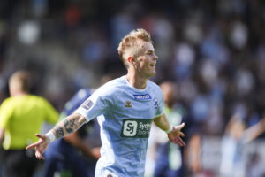 Kristall Ingason fejrer en scoring for Sønderjyske.