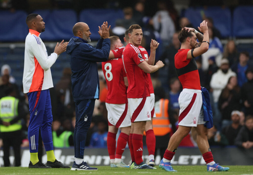 Nottingham Forests spillere efter kampen mod Chelsea.