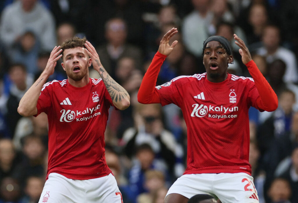 Nottingham Forests spillere ærgrer sig.