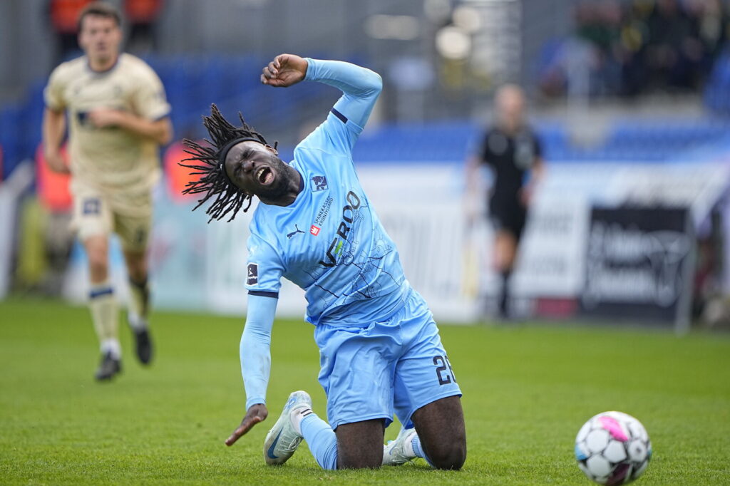 Florian Danho blev nedlagt i en duel, da Randers FC og Lyngby Boldklub delte pointene mellem sig.