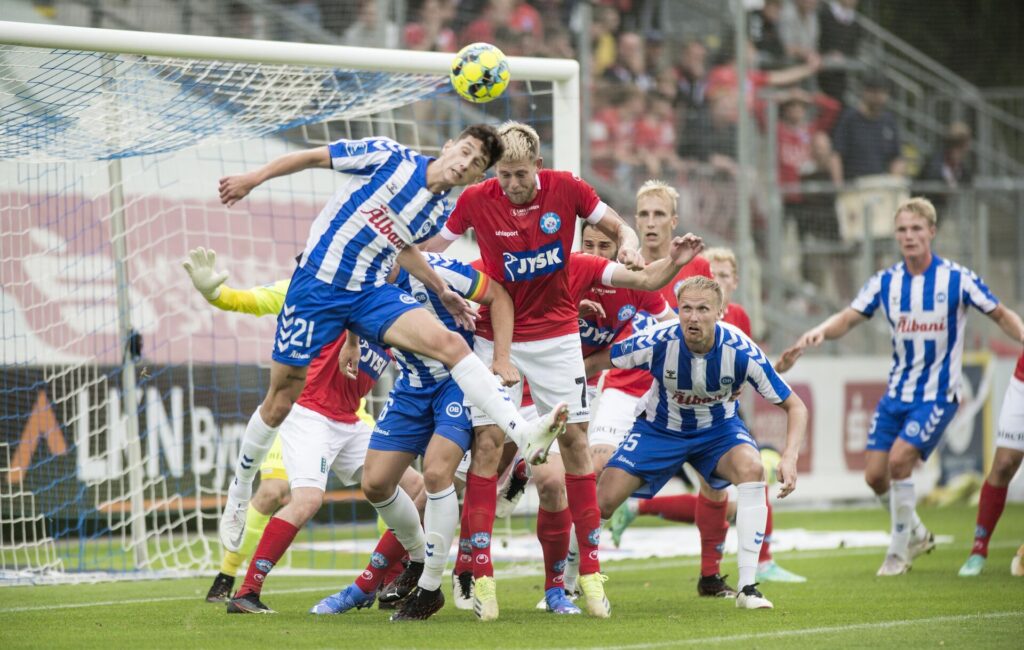 Tarik Ibrahimagic har tidligere spillet i OB. Nu gør han sig i Vikingur, hvor han har været siden sommeren 2024.