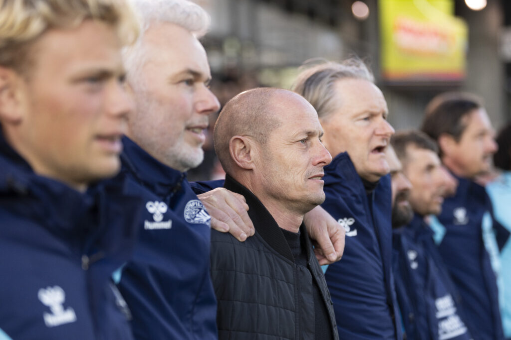 Steffen Højer og resten af U21-landsholdsstaben.