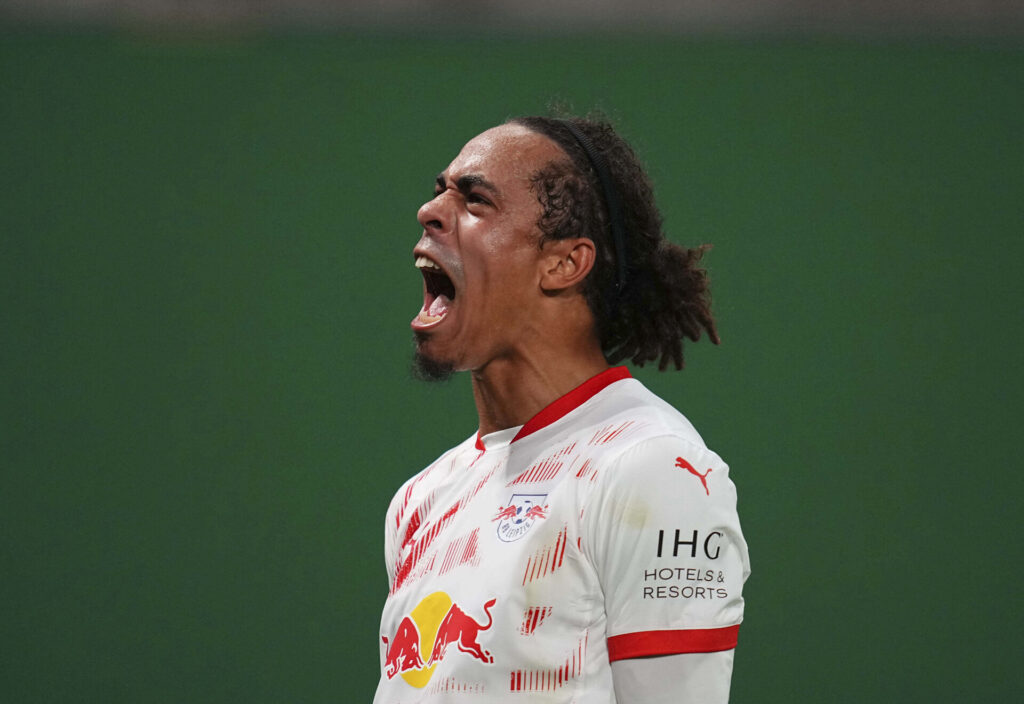 Yussuf Poulsen jubler efter scoring