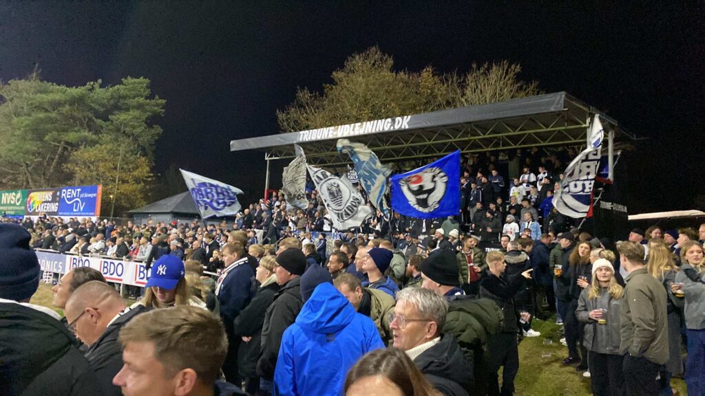 AGF-fans på Hancock Arena i Skive.